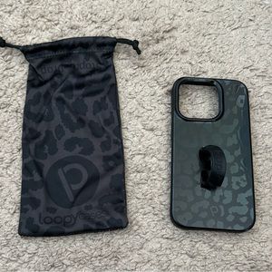 iPhone 15 Pro Black Leopard Loopy Case